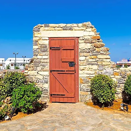 Okirroi And Apts Hersonissos (Crete)