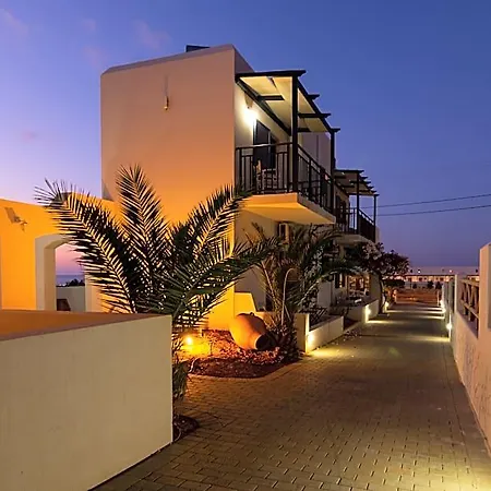 Hotel Okirroi And Apts 3*