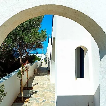 Okirroi And Apts Hotel Hersonissos (Crete)