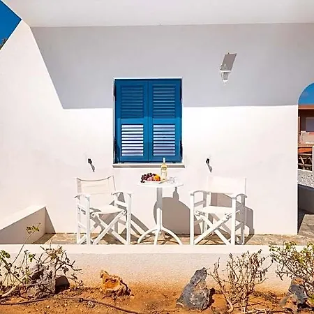 Okirroi And Apts Hotel Hersonissos (Crete)
