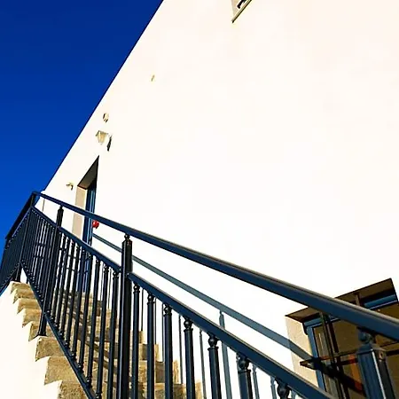 Okirroi And Apts Hotel 3*