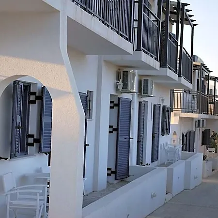 Okirroi And Apts Hotel 3*