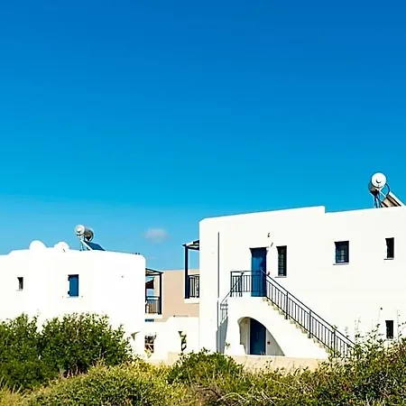 Okirroi And Apts Hotel