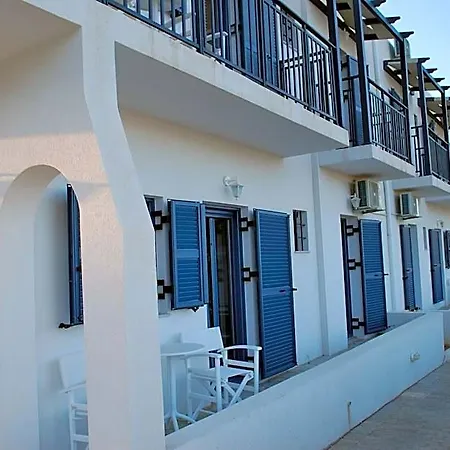 Hotel Okirroi And Apts 3*